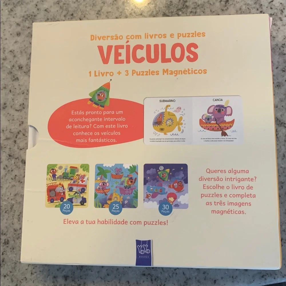 3 magnetic Puzzles for Kids and a book in Portugese set